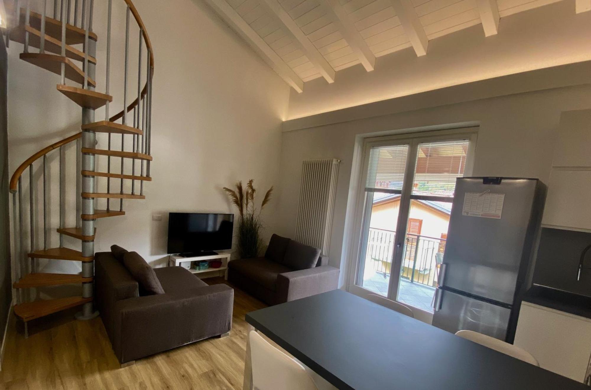Modern With Terrace And Mezzanine Floor Apartment Colico